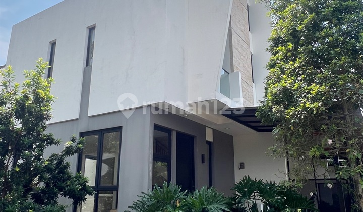 New Provenance Suite House, Good Position in Huk BSD New Provenance Suite House, Good Position in Huk BSD