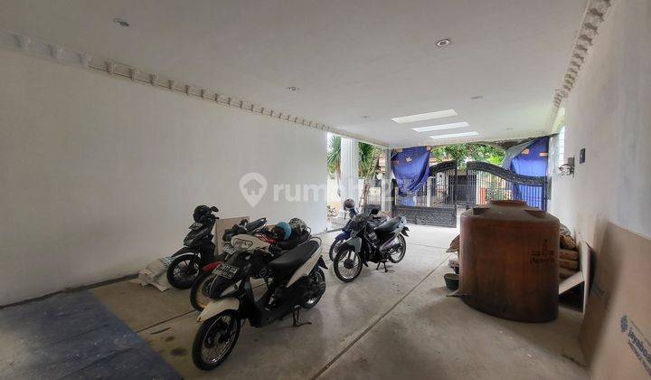 Rumah Baru Mewah Dengan Kolam Renang Pribadi Di Bsd Dekat Tol 2