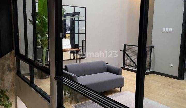 Rumah 2 Lantai di Kencana Loka Bsd Tangerang kode 609  2