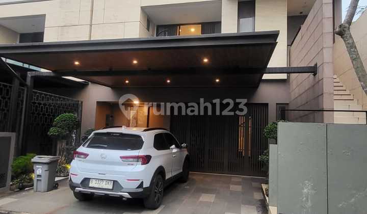 Fully Furnished Ready-to-Live House in The Zora BSD Area Near the Mall