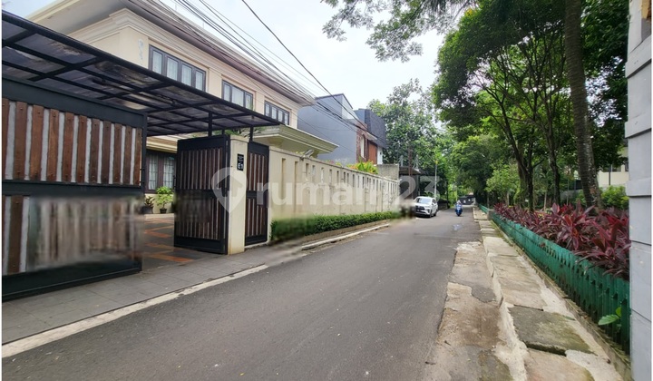 Luxury House In Cilandak Area, South Jakarta, Close to Toll Access Luxury House In Cilandak Area, South Jakarta, Close to Toll Access