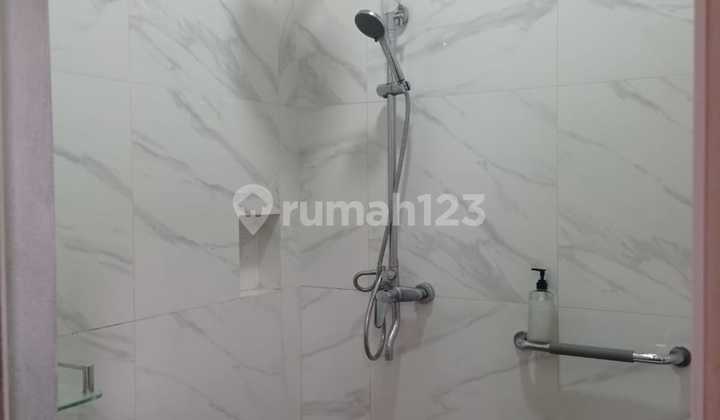 Rumah Full Renovasi di Taman Palem Jakarta Barat Dekat Mall 2