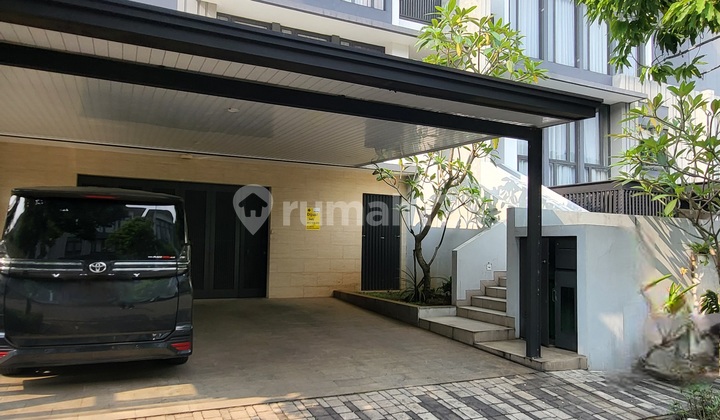 Rumah Mewah Di Kawasan Navapark BSD Dekat AEON Mall dan Tol 2