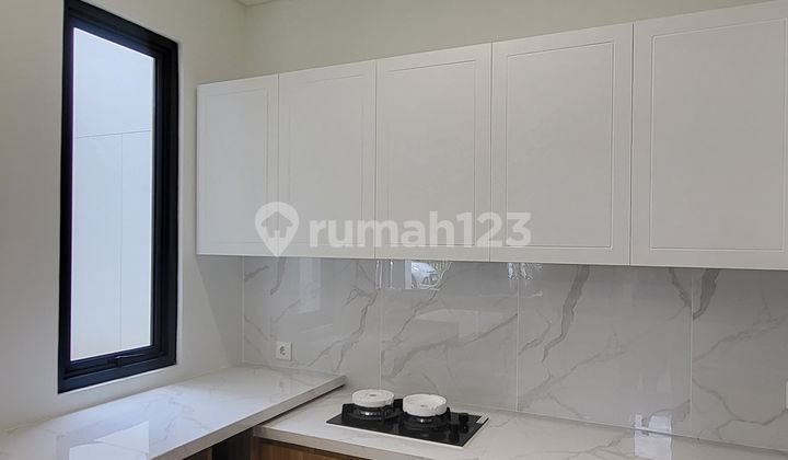 New Furnished Ready-to-Occupy House in Tanakayu BSD Near Mall 2