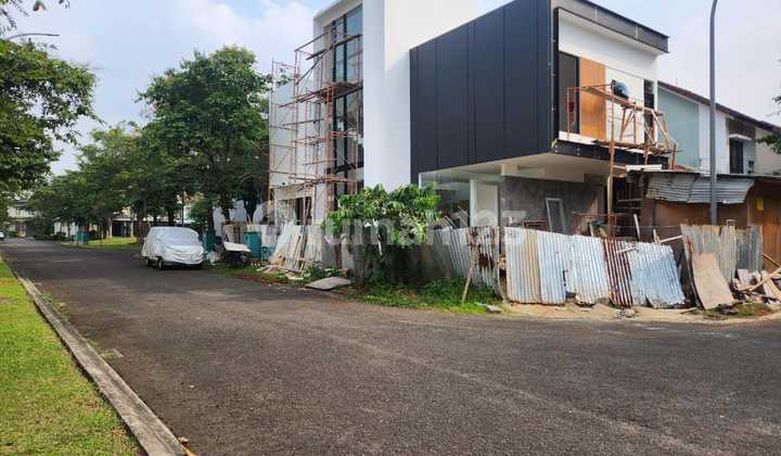 Beau 2-Story House With Private Pool In The Icon Bsd Near Toll Road Beau 2-Story House With Private Pool In The Icon Bsd Near Toll Road