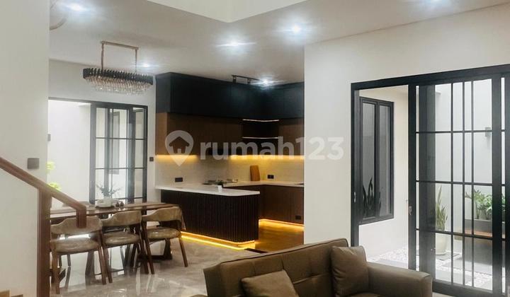 2-Story Ready-to-Occupy House in Taman Crysant BSD Near School 2