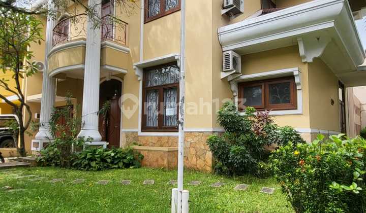 Furnished House Ready to Live in at Taman Giri Loka BSD Near Toll Access 1