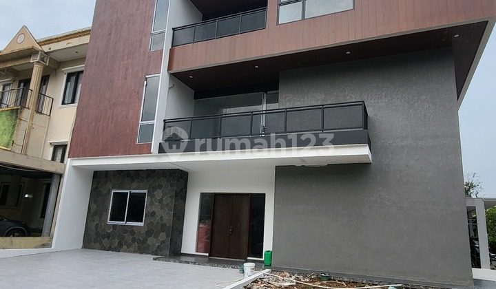 Rumah Baru Siap Huni di Alam Sutera Dekat Mall dan Tol