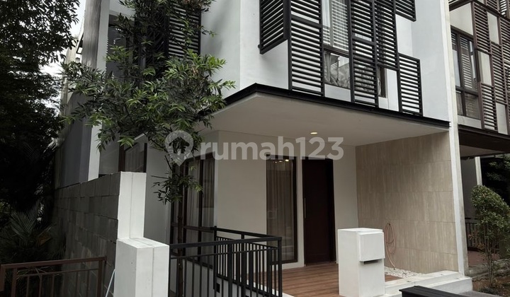 Rumah Siap Huni di Greenwich BSD Dekat Akses Tol 1