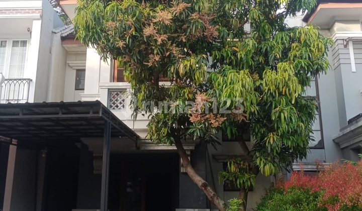 Rumah 2 Lantai Di The Green Bsd Dekat Tol