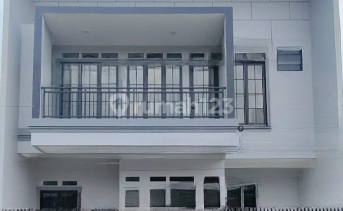 Rumah Baru Minimalis Siap Huni di BSD Dekat Akses Tol Rumah Baru Minimalis Siap Huni di BSD Dekat Akses Tol