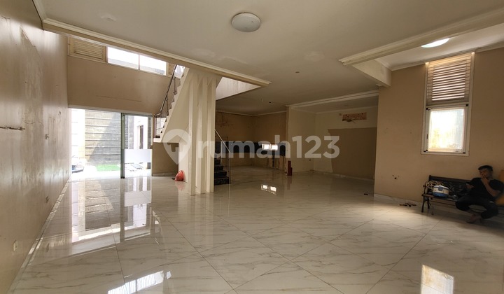 Rumah Huk Siap Huni di Puspita Loka Bsd Dekat Tol 2