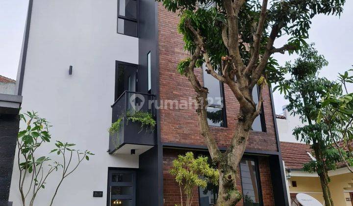 Rumah baru.murah siap huni di Bsd Kencana Loka 1