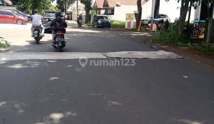 Kavling  pinggir jalan raya cocok  untuk usaha di Bsd Griya Loka 4