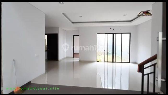 Rumah siap huni di Bsd Green Wich Cluster Myfield 4