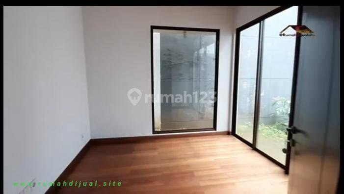 Rumah siap huni di Bsd Green Wich Cluster Myfield 11