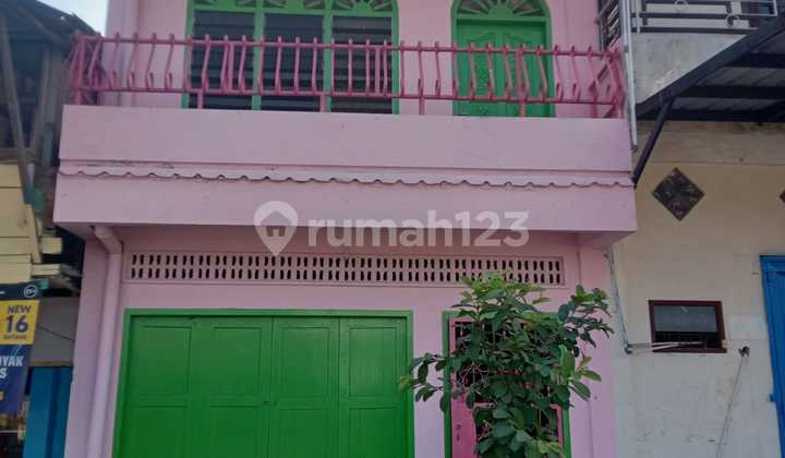 Two-Story House by the Main Road in Pncur Batu