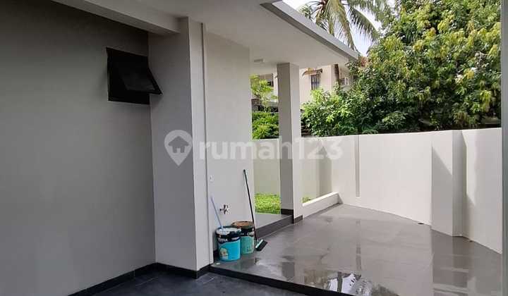 Ready-to-Occupy New House in BSD Kencana Loka 2