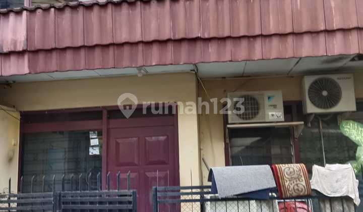 Rumah Kos di Tanah Abang