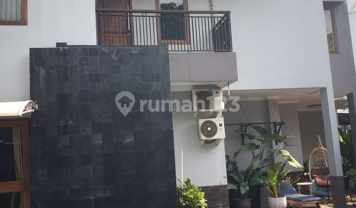 Rumah Mewah Ada Kolam Renang Di Bsd Puspitaloka