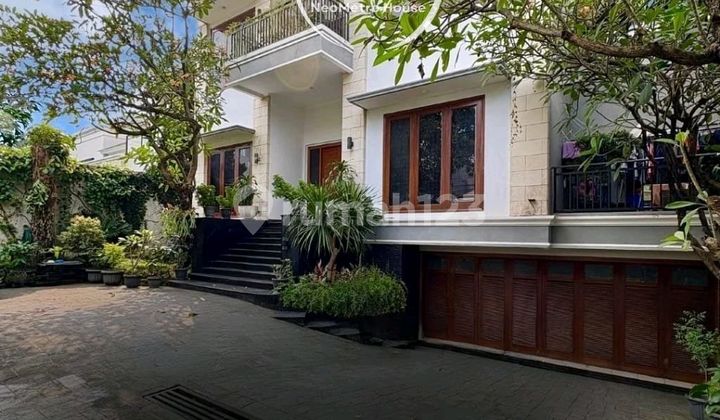 Menteng ~ Lt/lb 717/1.200 ~ Exclusive Area Menteng ~ Lt/lb 717/1.200 ~ Exclusive Area