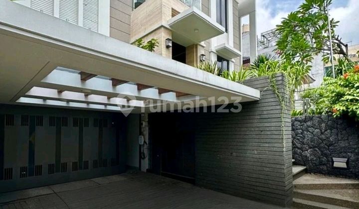 Kuningan ~ Lt/Lb 364/600 ~ Dalam Komplek ~ Exclusive Area