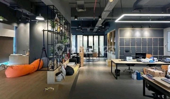 Office 8 Senopati ~ Size 321 M2 ~ Ff