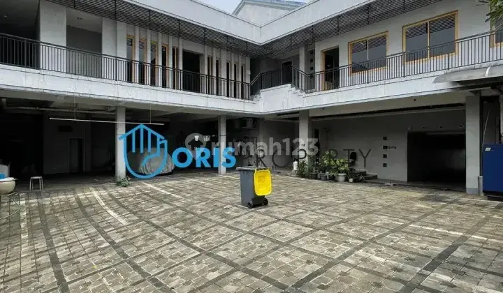 GEDUNG KANTOR  TEBET RAYA ~ LT/LB 780/1000 ~ ZONA KOMERSIL ~ 2.5 LT ~ HARGA DIBAWAH NJOP