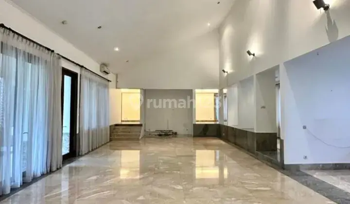 RUMAH  PONDOK INDAH ~ LT/LB 1935/1400 ~ GOLF VIEW 6