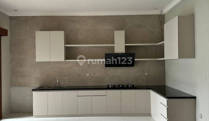 RUMAH KEROBOKAN II - BALI ~ LT/LB 200/240 ~ BRAND NEW MODERN HOUSE
