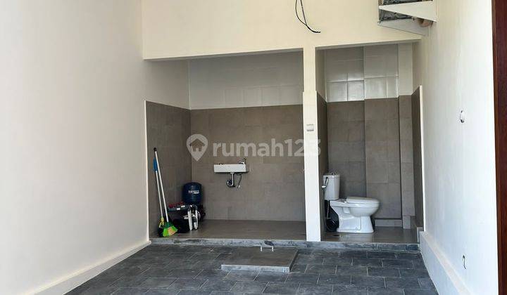RUMAH KEROBOKAN II - BALI ~ LT/LB 200/240 ~ BRAND NEW MODERN HOUSE