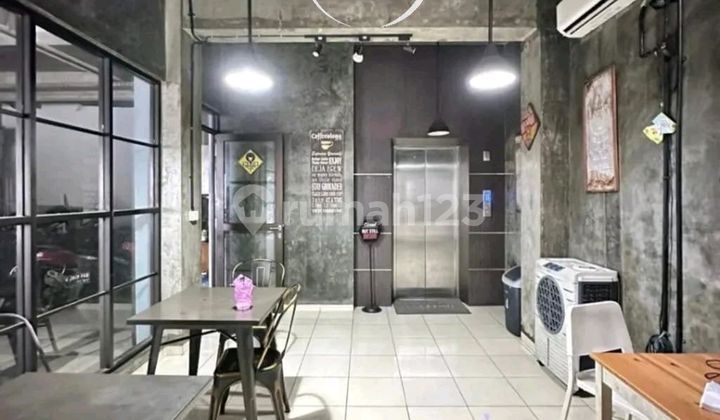 Benhil Shop House ~ Land size/building area 150/400 ~ Commercial Area 2