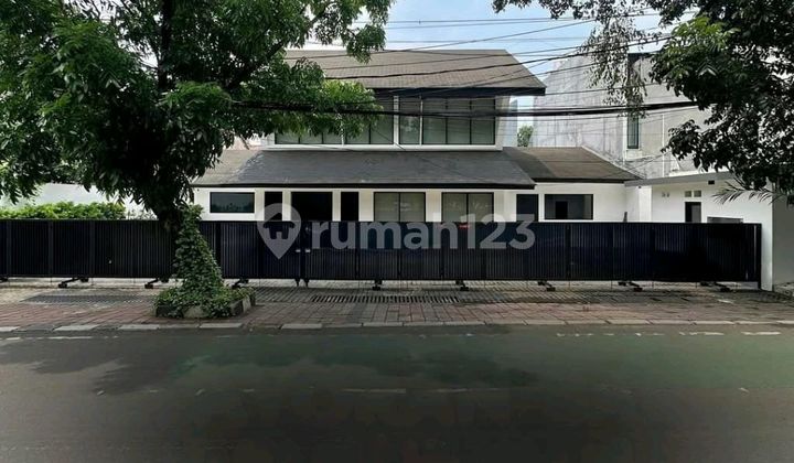 For Rent Kebayoran Baru ~ Land/Building Area 500/383 ~ Commercial ~ Prime Area