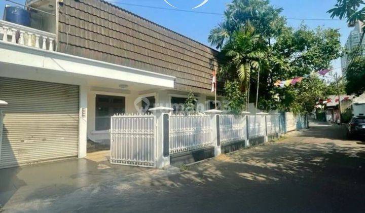 Rumah Kemang ~ Lt/Lb 231/240 ~ Dekat Kemang Raya ~ Best Price ! 1