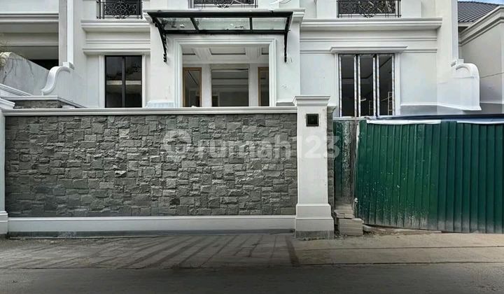 Kebayoran Baru ~ Land/Building Area 380/850 ~ Prime Area Kebayoran Baru ~ Land/Building Area 380/850 ~ Prime Area