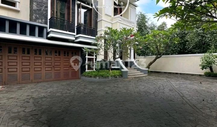 For Sale Menteng ~ Lt/lb 629/505 ~ Prime Area