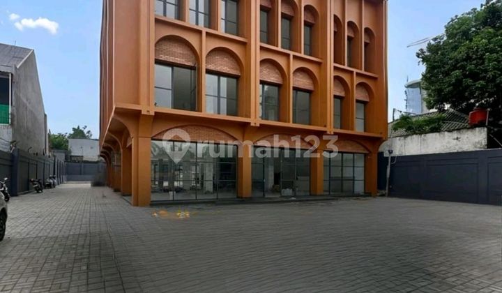 For Rent, Tb. Simatupang Area ~ Land/Building Area 1,890/2,000 ~ 3.5 Floors ~ Commercial For Rent, Tb. Simatupang Area ~ Land/Building Area 1,890/2,000 ~ 3.5 Floors ~ Commercial