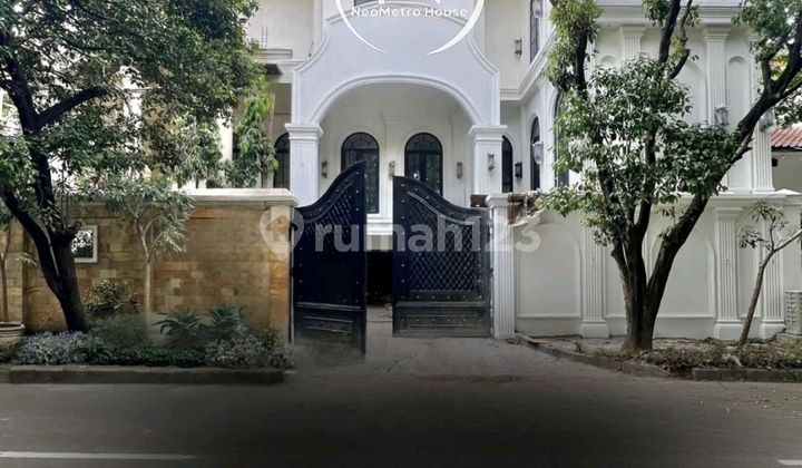 Pondok Indah ~ Lt/lb 670/2000 ~ Luxury American Clasicsic