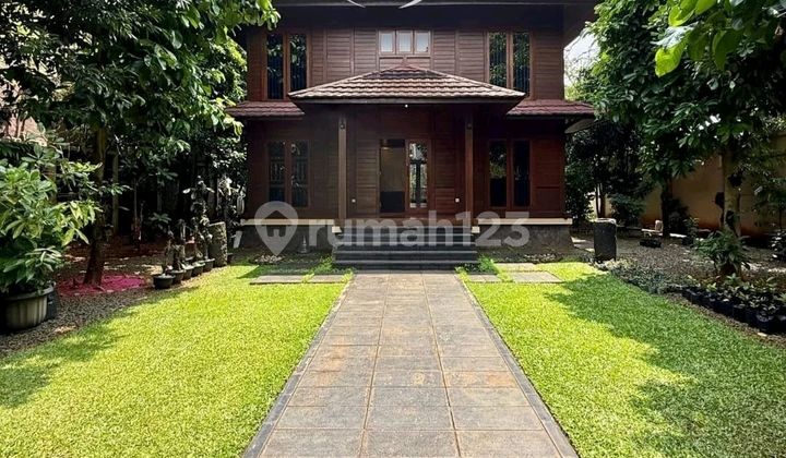 Golf Hill - Pondok Indah ~ Land/Building Area 1,267/700 2