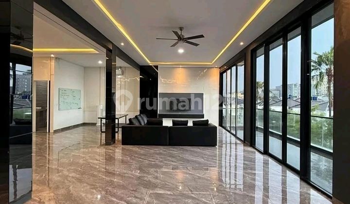 Kebon Jeruk ~ Lt/Lb 252/600 ~ Dalam Komplek 2