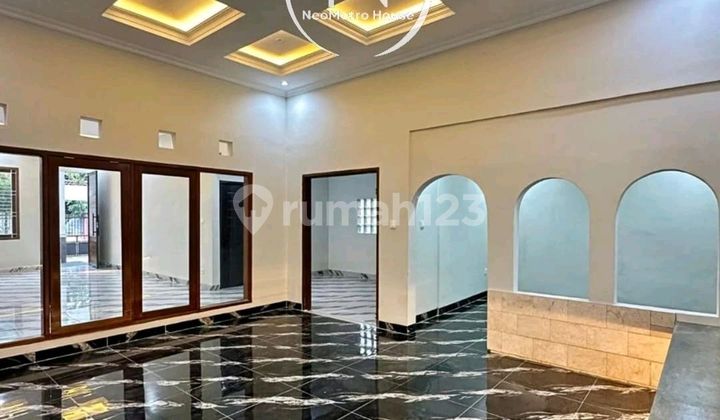 Pejaten ~ Land size/building 358/350 ~ Newly Renovated 2