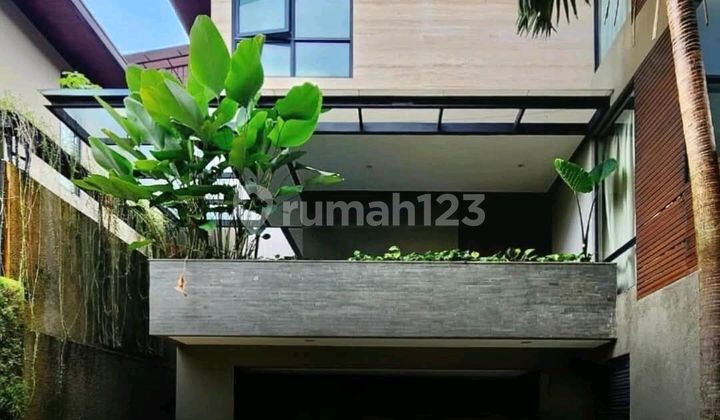 Cipete - Cilandak ~ Lt/Lb 204/400 ~ Dalam Town House