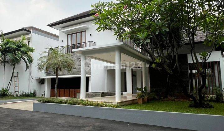 For Rent Kemang ~ Lt/Lb 1200/750 ~ Halaman Luas ~ Prime Area 2