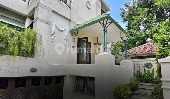 Pondok Indah ~ Land area/building area 403/450 sqm ~ Best Price !