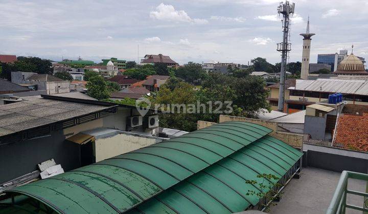 Ruko Sentra Arteri Pondok Indah Jakarta Selatan 10