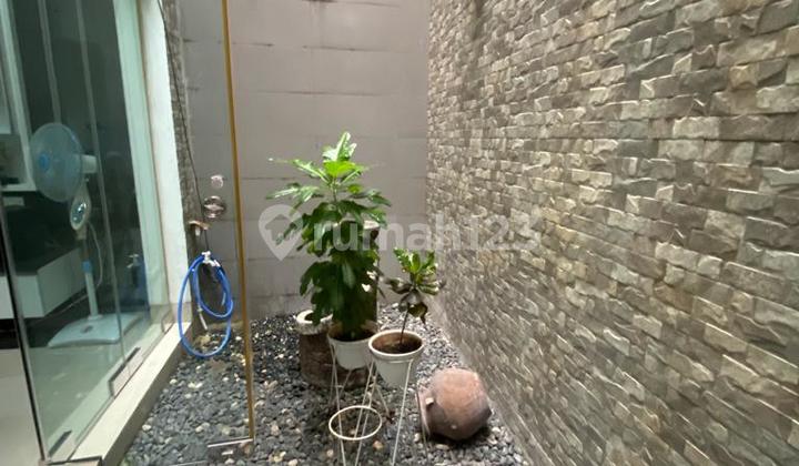 Khusus Buyer Serius Rumah Sangat Chantik Bagus di Tanjung Duren Jakbar tinggal Masuk 