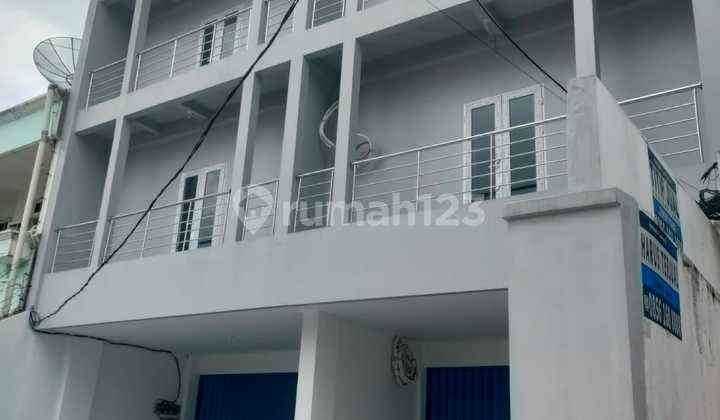 Ruko Komersial di Tanjung Duren Jakarta Barat, Lokasi Sangat Strategis, Cocok Sekali Buat Bebagai Bisnis