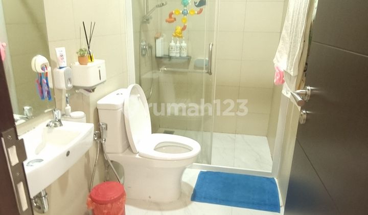 Comfortable ready-to-occupy house with international facilities in PIK Jakarta Comfortable ready-to-occupy house with international facilities in PIK Jakarta