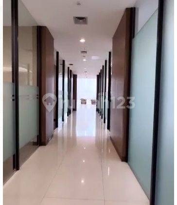 Gedung Kantor 6 Lantai di Jakarta Pusat, Fully Furnished, Siap Pakai. 1