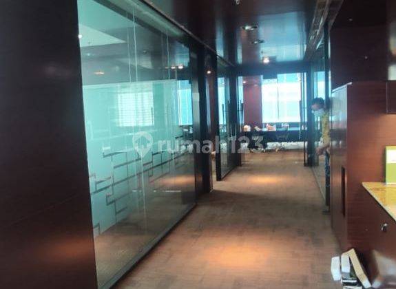 Kantor di Permata Kuningan Tower, Full Furnished, Luas 1105m2. 2